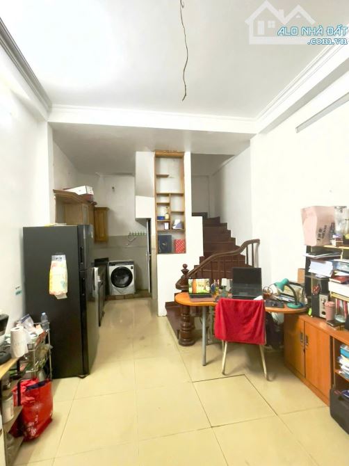 Bán Nhà ĐÌNH QUÁN -33M2  – 3 Tầng Mới Đẹp – Gần Đường 32 – Sổ Nở Hậu – Giá CHỈ 6.6 Tỷ - 3