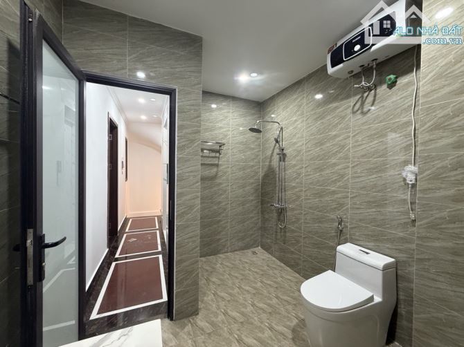 NGỌC HỒI – 42m² – Mặt tiền 6m - 2 mặt ngõ thoáng trước sau – 5 tầng thang máy nhập khẩu - - 3