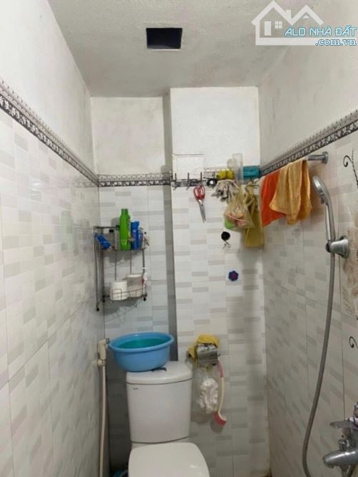 Bán nhà đẹp Hoàng Hoa Thám - Dân tự xây kiên cố, 5 tầng, ngõ thông, gần ô tô - Sổ đẹp - 3