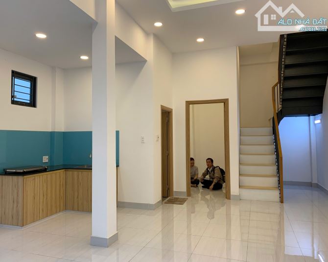 Bán Gấp! Nhà Lô Góc 2 Tầng Âu Cơ, Tân Phú – 67.5m² Nở Hậu, Xe Hơi VF3 Vào Tận Nơi - 8.4 Tỷ - 3