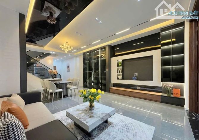 CHÍNH CHỦ CẦN BÁN GẤP NHÀ 3 TẦNG - ĐƯỜNG 6M - SỔ RIÊNG 125M2 PHƯỜNG CHÁNH HIỆP - 3
