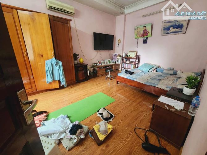 🎉TT CẦU GIẤY-LÔ GÓC-GẦN PHỐ 10M-MẶT TIỀN RỘNG 2THOÁNG-NGÕ BA GÁC THÔNG -Nguyễn Đình Hoàn - 3