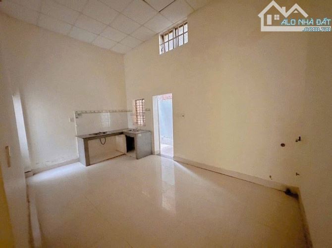 Cho thuê nhà gần big C Go Tân Hiệp sau công an phòng cháy. - 3