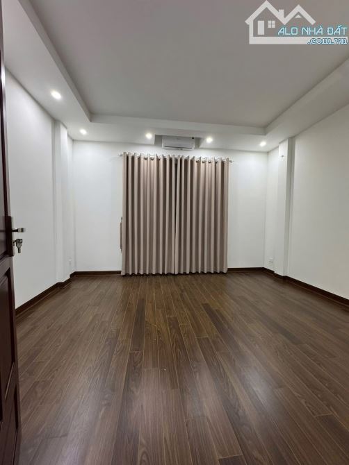 Nhà đẹp Lê Trọng Tấn quận Thanh Xuân 65m2 MT5m-5 Tầng Nhà Mới Thang Máy,Ô Tô Kinh Doanh - 3