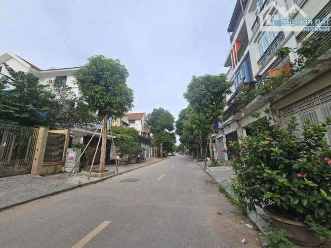 Cho thuê nhà Văn Khê làm văn phòng, 80m2, 4 tầng, 19 triệu/tháng - 3