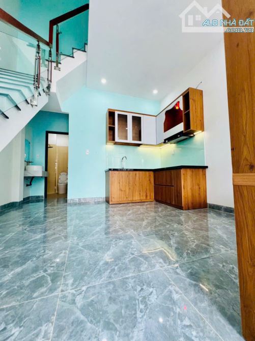 BÁN NHÀ TƯƠNG BÌNH HIỆP – GIÁ 2 TỶ 200  3 phòng ngủ, 2 WC, phòng khách, bếp đầy đủ - 3