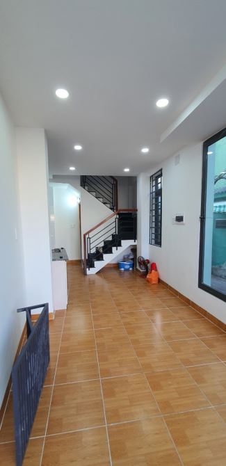 Nhà mới xây MT Lò Gốm Q6, 3,3x9m 3L 2pn 2 máy lạnh - 3