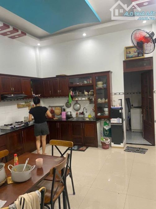 🏡(4.2 x 17.5m) SIÊU PHẨM❗️3 TẦNG FUll NỘI THẤT GIÁ TRỊ- XE HƠI NGỦ TRONG NHÀ 💰CHỈ 5.2TỶ - 3