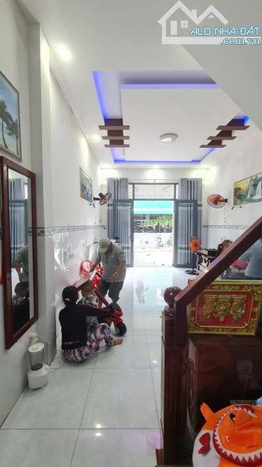🌾🌾 bán nhà 2  tầng mặt tiền view biển Trần Phú hòn đỏ - 3