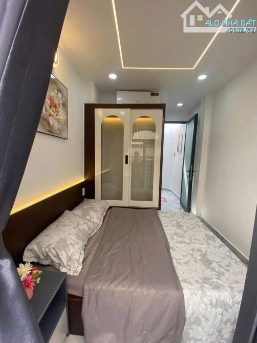 KẸT VỐN! Chủ bán nhà đường Bạch Đằng P17 Bình Thạnh, Giá 3,150 tỷ TL, Hẻm Xe Hơi, Sổ Riêng - 3