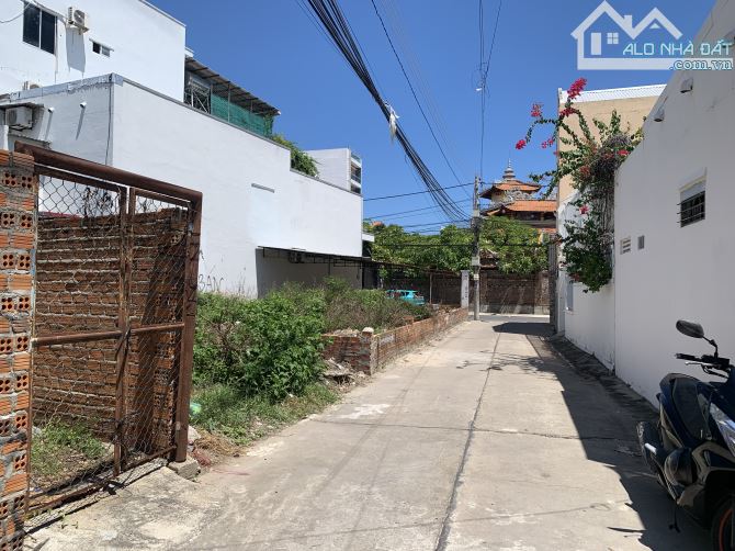 Lô đất hẻm ô tô Mai Xuân Thưởng thông ra Phú Đức . Gần trường đại học Thông tin liên lạc - 3