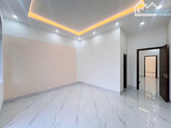 Ngân hàng thanh lý gấp căn nhà ngay mặt tiền đường Tân Liêm - SHR - 1,05 TỶ. - 3