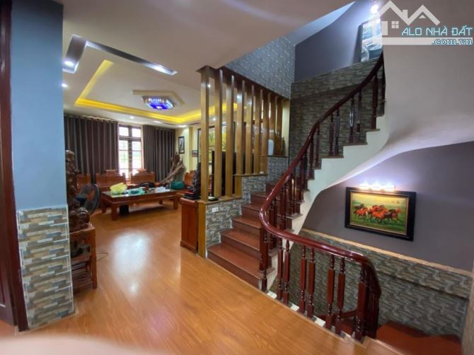 BÁN NHÀ HÀ ĐÔNG MẶT PHỐ MẬU LƯƠNG,,NHÀ LÔ GÓC,VỈA HÈ RỘNG,DT 110M2,MẶT TIỀN 8.6M - 3