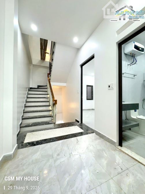 Bùi thị tự nhiên - 48m2 - 3 Tầng độc lập - 3 Tỷ 100 - 3