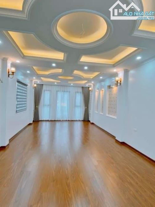 SIÊU PHẨM MẶT PHỐ TRỊNH ĐÌNH CỬU THANH XUÂN - 9 TẦNG THANG MÁY GIÁ CHỈ 28,5 TỶ. - 3