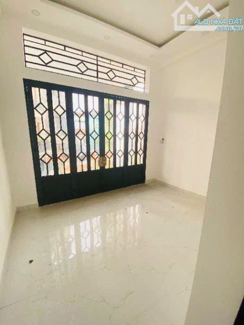 CÁCH MẠNG THÁNH 8 QUẬN 10 - XE HƠI - KINH DOANH - 32m2, 3 tầng - NHỈNH 6 tỷ - 3