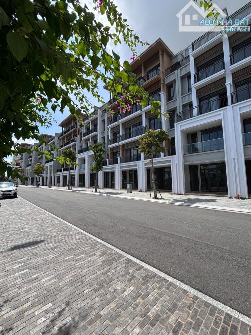 Shophouse mặt sông sở hữu phố dạo bộ ven sông siêu đẹp - Đối diện đảo vip - Sở hữu ngay - 3
