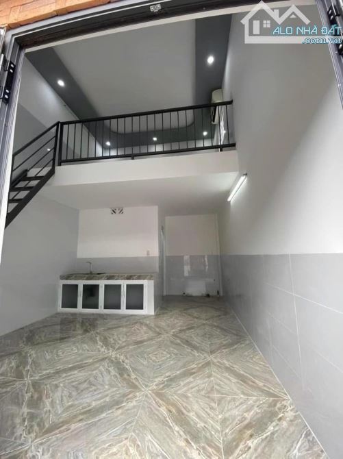 BÁN DÃY TRỌ (12x30) NGAY KHU CÔNG NGHIỆP TÂN TẠO 300M2 GIÁ 1TỶ150TR, HÀNG THÁNG THU NHẬP 3 - 3