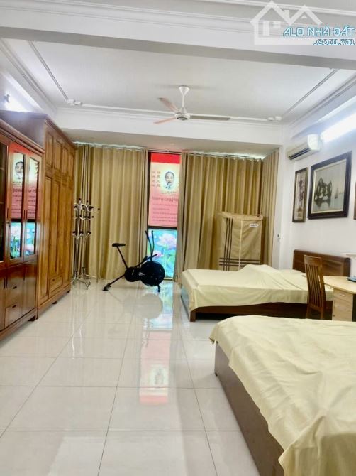 Bán nhà phân lô mặt ngõ 61 Hoàng Cầu, Đống Đa 80m MT5 Vỉa hè Kinh doanh vài Ô TÔ tránh - 3