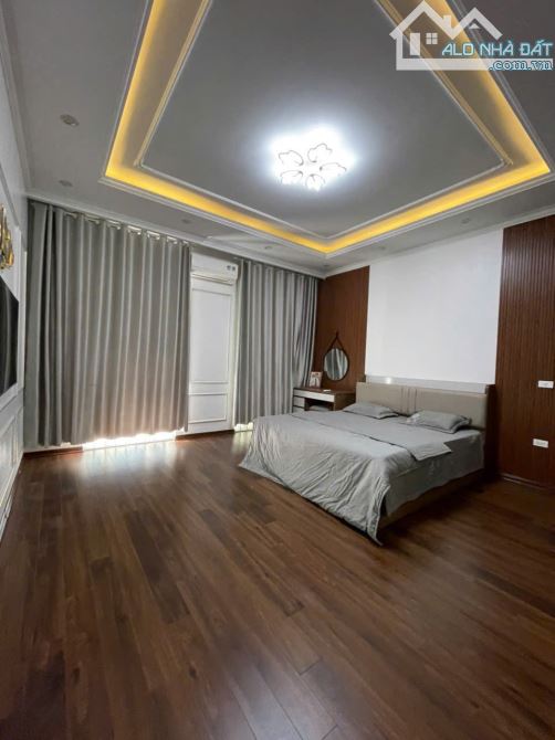 BÁN NHÀ LA KHÊ, PHÂN LÔ VỈA HÈ, DT 50M2, 5 TẦNG,THANG MÁY , GIÁ 15 TỶ. - 3