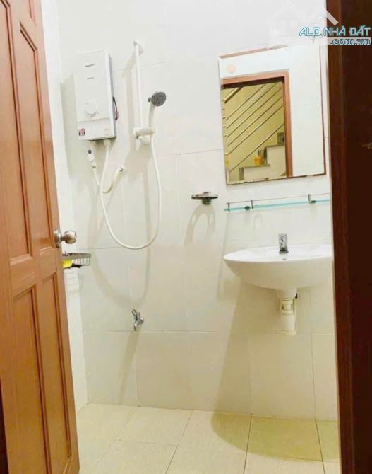 NNC Trần kế Xương P7 Phú Nhuận 35m2 2 Lầu 2PN 2WC. Giá 13 triệu/ tháng - 3