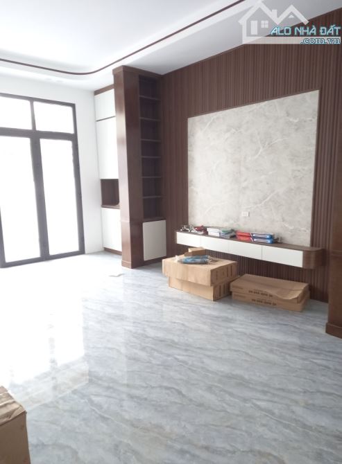 Biệt thự Đàm Quang Trung gần cầu Vĩnh Tuy 135X3T,  ô tô tránh,  kinh doanh chỉ 21 tỷ. - 3