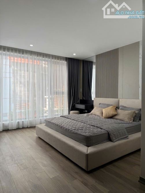 SIÊU PHẨM 7 TẦNG THANG MÁY-GARA Ô TÔ 7 CHỖ- FULL NỘI THẤT XỊN- PHỐ NGUYỄN LAM, PHÚC ĐỒNG - 3