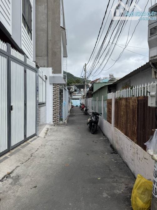Bán Nhà Góc 2 Mặt Tiền – Triệu Việt Vương, P4, Vũng Tàu – 66m² – Giá 6,8 Tỷ - 3