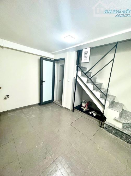 Cho thuê nhà Phố Lương Đình Của, 5 tầng x 21m2, 3 PN khép kín ở hộ gia đình, 11 Triệu - 3