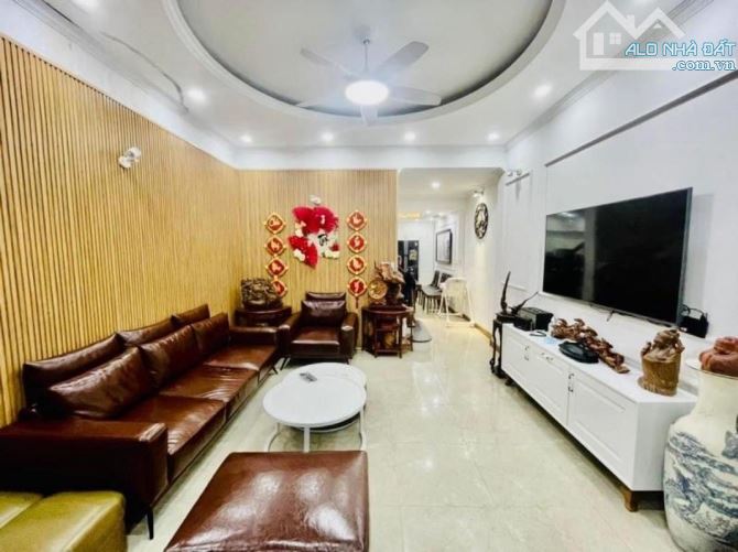 Khương Đình dòng tiền 25tr/tháng trung tâm 63m 5 tầng Mt5m giá 10.8 tỷ - 3