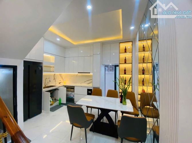 👉 NHÀ ĐẸP HAI BÀ TRƯNG PHÂN KHÚC 9X  – MẶT TIỀN 4.2M - NHÀ 4 TẦNG FULL NỘI THẤT - NHÀ ĐẸP - 3