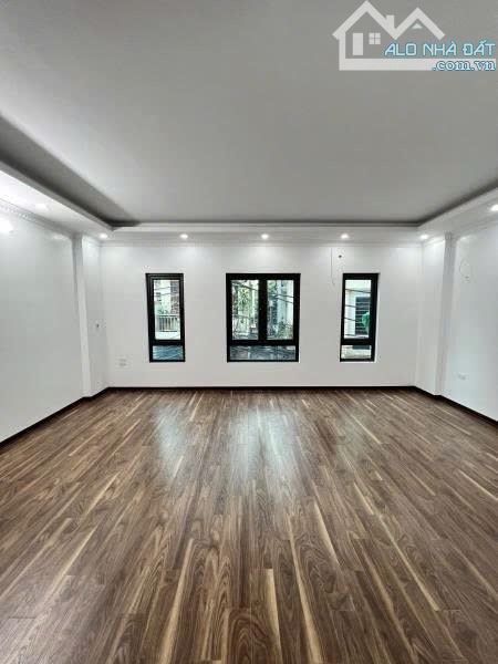 BÁN NHÀ PHỐ VŨ TÔNG PHAN,NGÕ OTO THÔNG,NHÀ MỚI 6 TẦNG,THANG MÁY,MT 6M,48M GIÁ NHỈNH 15 TỶ. - 3