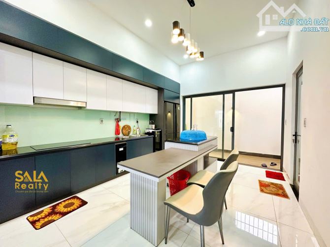 Nhà 3 tầng 1 tum mới đẹp, nội thất Luxury trong KĐT Ân Phú - đối diện công viên - 3