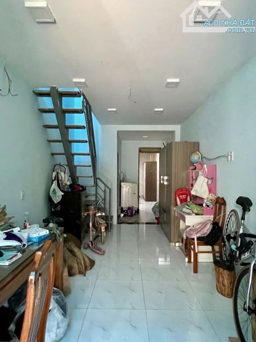 Bán nhà 2 tầng ngang 8 dài 16 giá 5t700 bà điểm hóc môn gần chợ cây me - 3
