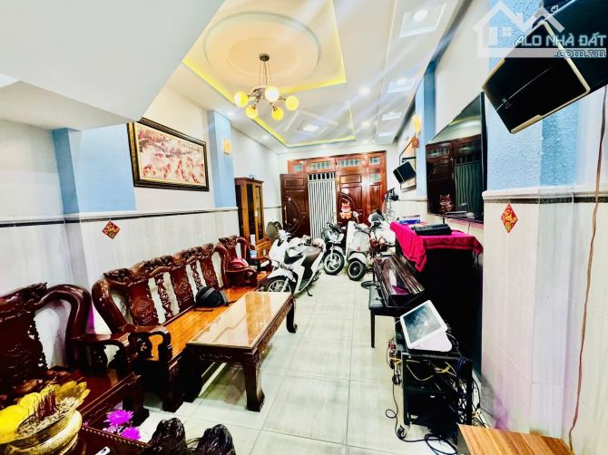 Nhà HXH Hậu Giang_ P11, Q6. Dt 80m2. 4 tầng (4m x 20m). Giá 7.8 tỷ. - 3