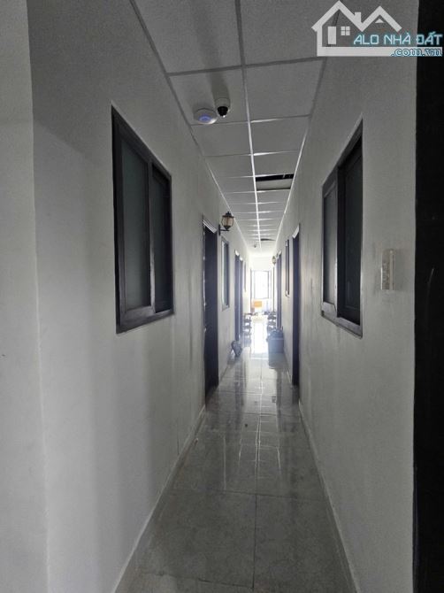 BÁN CĂN HỘ DỊCH VỤ 9 TẦNG DÒNG TIỀN HƠN 5 TỶ/NĂM, HXT, TÂN BÌNH, DT SÀN 1241M2, GIÁ 65 TỶ - 3