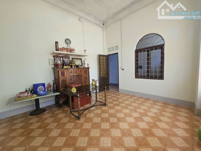 Nhà 2 Mê Mặt Tiền Hoàng Văn Thụ view công viên Phù Đổng - 3