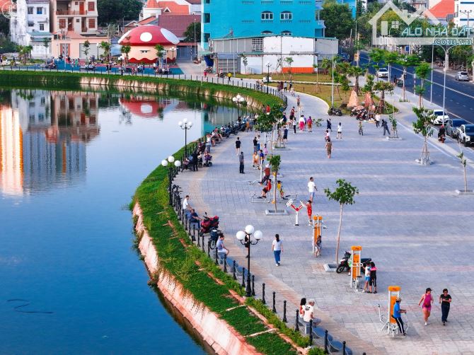 BÁN KHÁCH SẠN MẶT TIỀN ĐƯỜNG TRẦN QUÝ CÁP CÁCH BIỂN BÃI SAU 300M NGANG GẦN 7M - 3
