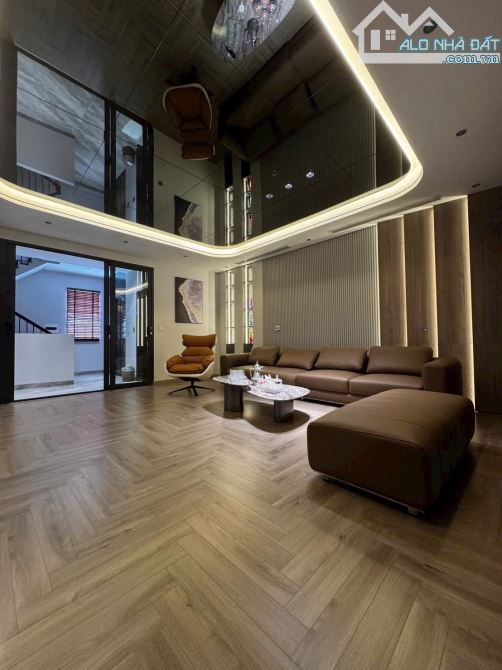 Bán biệt thự Nguyễn Sơn 80m2 lô góc 3 thoáng phân lô ô tô dân trí cao 23 tỷ - 3