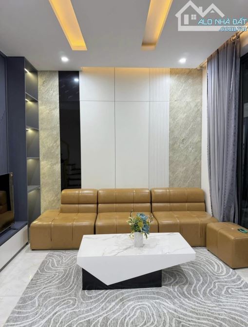 Bán nhà góc 2 mặt tiền đường Ba Tháng Hai Quận 10, 2 tầng, 40m2, ngang 6,2m. Chỉ 450tr/m2 - 3