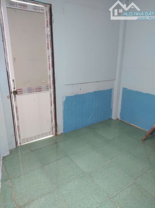 Nhà 1 sẹc Nguyễn Ảnh Thủ, 36m2, hẻm 7 mét thông, tiện kinh doanh, giá 4.5 triệu - 3