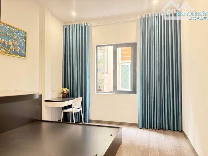 BÁN NHÀ PHÂN LÔ CHÍNH KINH - THOÁNG TRƯỚC SAU - VỊ TRÍ SIÊU ĐẸP - TẶNG FULL NỘI THẤT 12,6 - 3