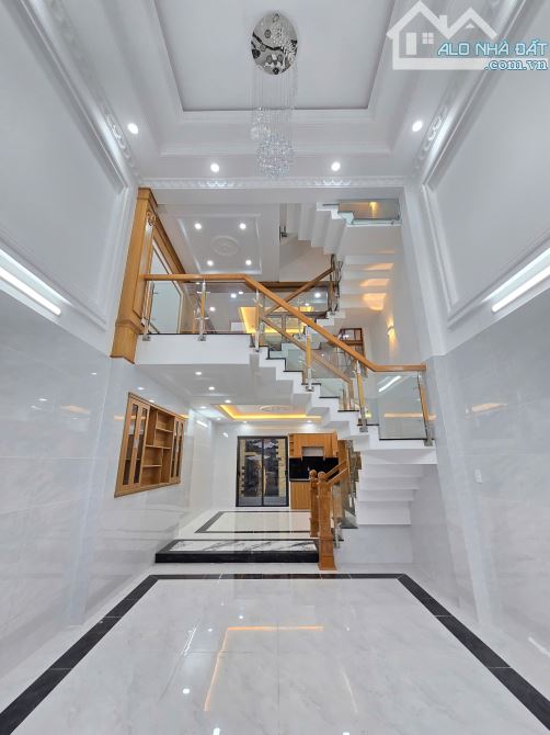 🏡 Bán Nhà Đường Tỉnh Lộ 10, Hẻm Ô Tô, Vừa ở Vừa KD, 52m2, 5 Tầng, 5 PN, 6 WC - 3