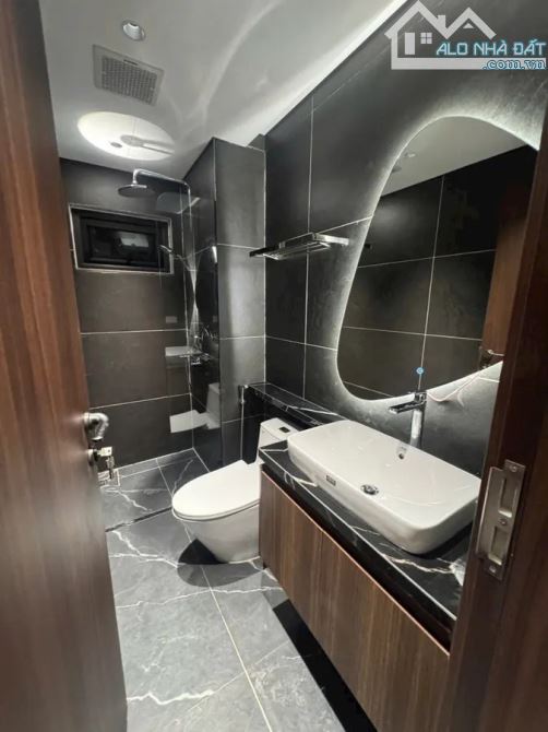 Bán Nhà Mới Cự Khối Long Biên 57m 7T MT4m Chỉ 16.2 Tỷ Thang Máy, Ô Tô Tránh Gần Mặt Phố - 3