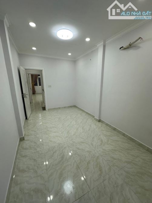 Xe hơi đổ cửa, nhà mới đẹp ở ngay, 39m2, 2 tầng đúc BTCT, P2, Q8, SHR hoàn công đủ - 3