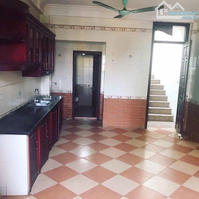 bán nhà Mặt phố Xã Đàn, Đống Đa DT 60m, 6 Tầng, MT 4,1m 🧧Gia 40 tỷ - 3