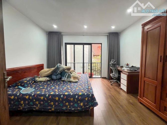 BÁN NHÀ NGÔ GIA TỰ 35M , 5 TẦNG , Ô TÔ ĐỖ CỔNG,  CHỈ 5,6 TỶ - 3