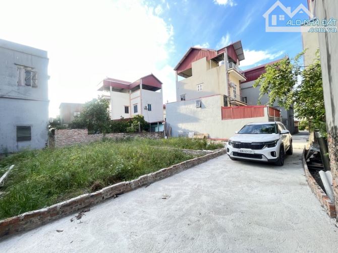 BÁN ĐẤT TIÊN DƯƠNG ĐÔNG ANH HN - NỞ HẬU Ô TÔ VÀO ĐẤT -GẦN KINH DOANH- QUỘC LỘ3 150m - 3