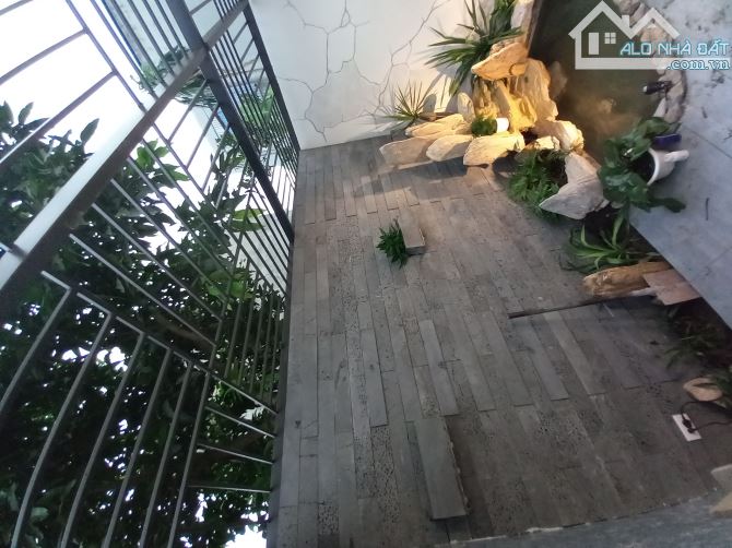 Nhà mới đẹp 3 tầng có sân cổng để ô tô - 3