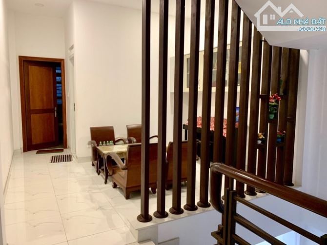 BÁN NHÀ PHỐ ĐẸP LUNG LINH 4 TẦNG - 98M2 - QUANG TRUNG GÒ VẤP 8 TỶ LẺ - 4